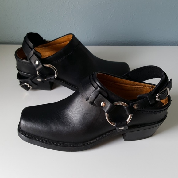 frye harness clogs
